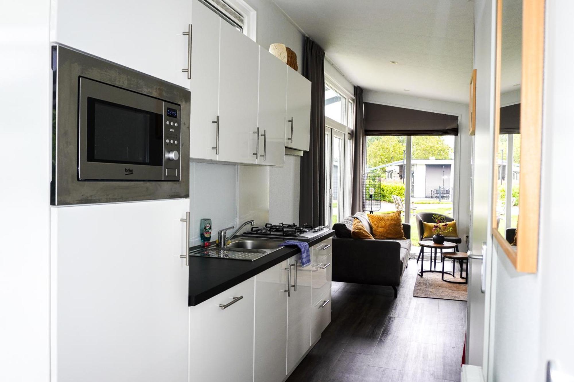 Vakantiehuis Met Vijverzicht Lathum Екстериор снимка